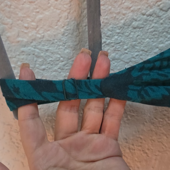 🌴 Torrid Green Tropic Print Tiered Maxi Dress – Size 4 (26) - Picture 4 of 10